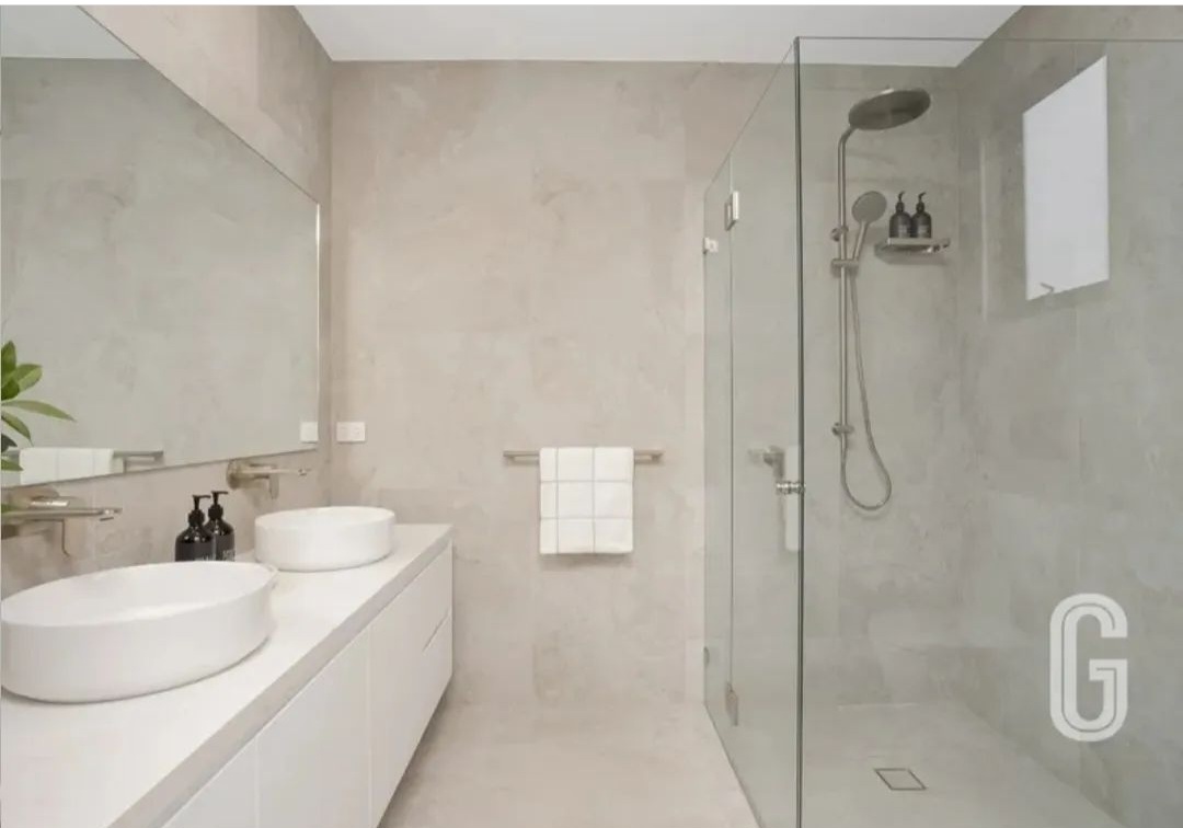 Bar Beach — Main bathroom with twin basins and walk-in shower